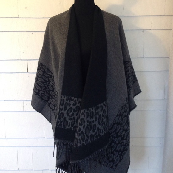 Free People Accessories - Free People Charcoal and Ebony Animal Print Wrap